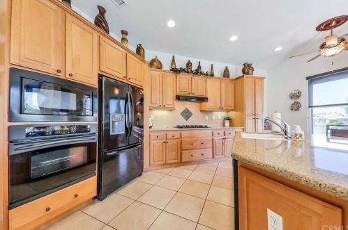 9 Loch Ness Lake Ct, Rancho Mirage CA  92270-5811 exterior