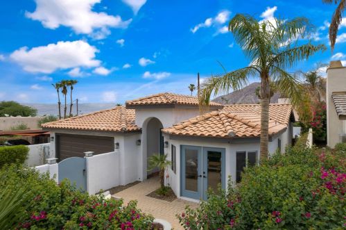 54404 Avenida Madero, La Quinta CA  92253-3620 exterior