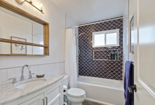 10655 Valley View Dr, Rancho Cordova CA  95670-2468 exterior