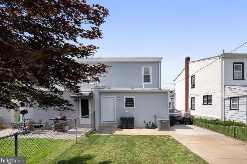 453 Leverington Ave, Philadelphia PA  19128-3315 exterior