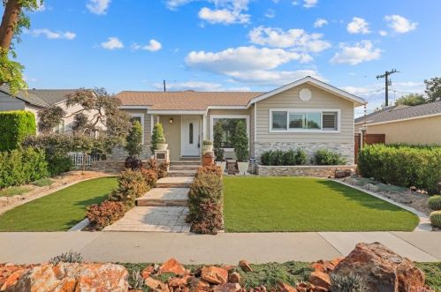 2942 Dollar St, Lakewood, CA 90712-2146
