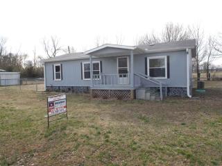 65 Elaine St, Atwood, TN 38220-2801