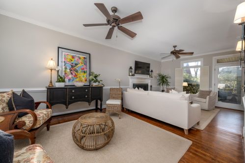 1328 Southlake Dr, Mount Pleasant SC  29464-7441 exterior