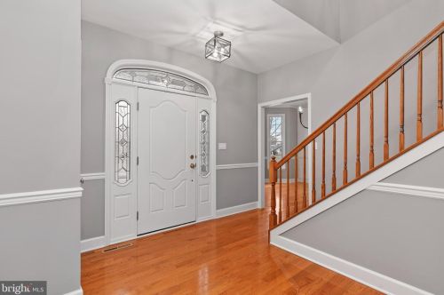 219 Overfield Dr, Carlisle, PA 17015-3189