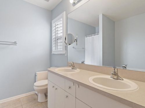 8425 102 Ct, Vero Beach FL  32967-3282 exterior