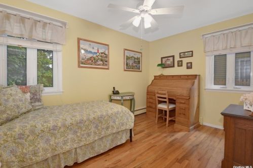 14 Corral Ln, Elwood NY  11731-3412 exterior