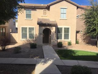 1933 Emily Ln, Gilbert, AZ 85295-5037