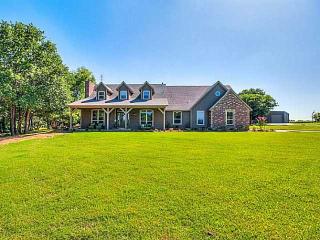 10275 Western Ave, Guthrie, OK 73044-8606