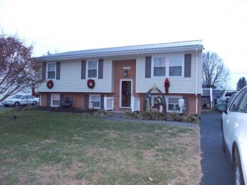 5656 Meadowcrest St, Roanoke VA  24019-4816 exterior