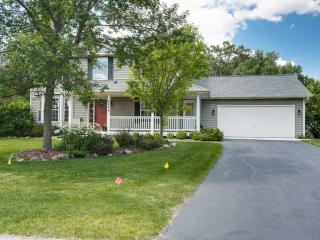 2946 Meadow Brook Dr, Saint Paul, MN 55125-4350