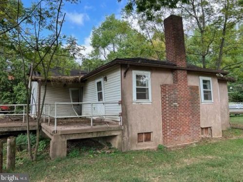 81 Indian Ln, Norristown, PA 19403-3507