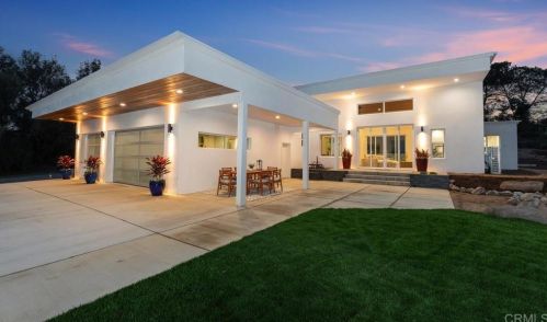 1500 Gamble Ln, Escondido CA  92029-4321 exterior