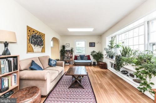 2542 Hillsman St, Falls Church VA  22043-3311 exterior