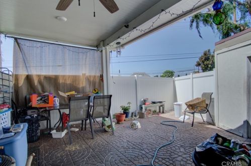 8221 Erskine Grn, Buena Park CA  90621-1139 exterior