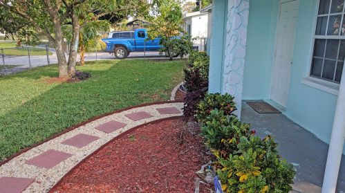 4778 Tortuga Dr, West Palm Beach, FL 33407-1728