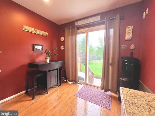 324 Glenn Rose Cir, Norristown PA 19406-1783 exterior