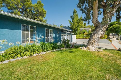 27740 Pine Hills Ave, Santa Clarita, CA 91351-1037