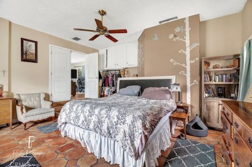 2512 3rd St, Bakersfield CA 93304-2521 exterior