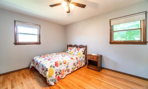 253 Oak Ridge Dr, Middletown CT  06457-1919 exterior