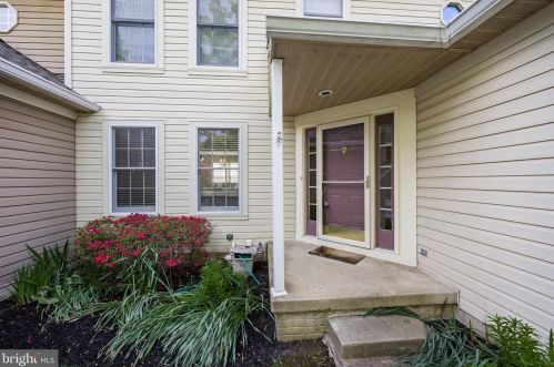 702 Kilduff Ct, Chadds Ford, PA 19317-9294