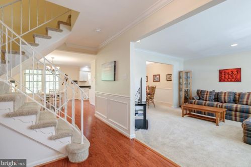 7404 Forest Hunt Ct, Springfield, VA 22153-1340