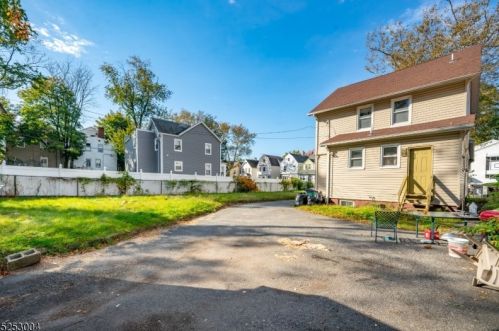 250 Park St, East Orange NJ  07017-1846 exterior