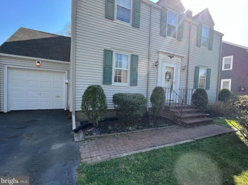 329 Birch Dr, Yardley, PA 19067-2101