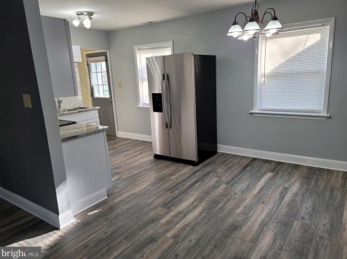 52 Memorial Dr, New Castle DE  19720-1334 exterior