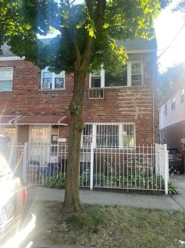 4029 De Reimer Ave, Bronx, NY 10466-2320