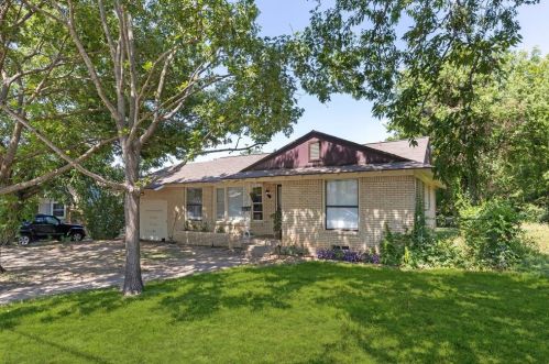 426 Barnett Ave, Dallas, TX 75211-5105
