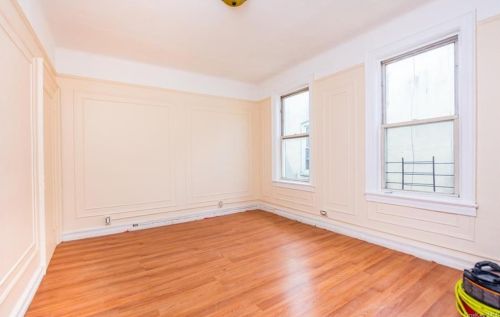 1144 Metcalf Ave, Bronx, NY 10472-4320