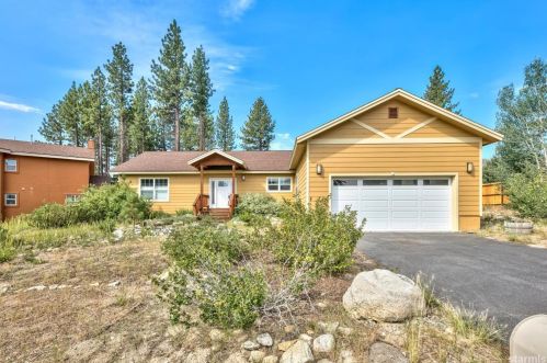 1450 Mount Rainier Dr, South Lake Tahoe, CA 96150-5532