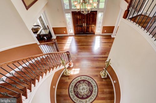 20405 Crimson Pl, Leesburg VA 20175-6362 exterior