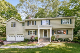 2477 Long Ridge Rd, Stamford, CT 06903-1604