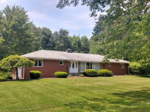 585 Methodist Rd, Greenville, PA 16125-9768