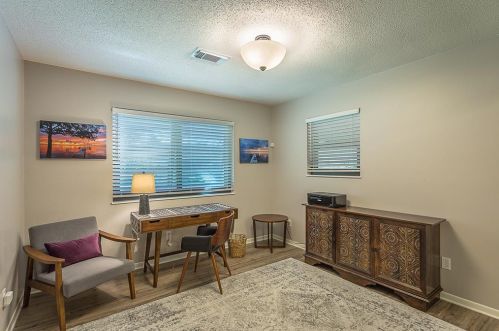 211 Bayshore Dr, Saint George Island FL  32328-3365 exterior