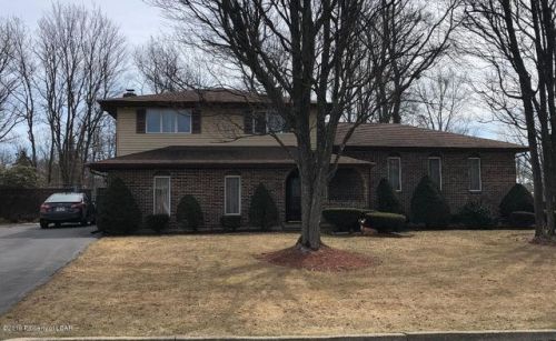 2320 Venisa Dr, Hazle Township, PA 18202-8084