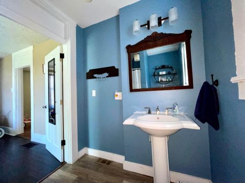 1023 Washington Ave, Washington Court House OH  43160-2057 exterior