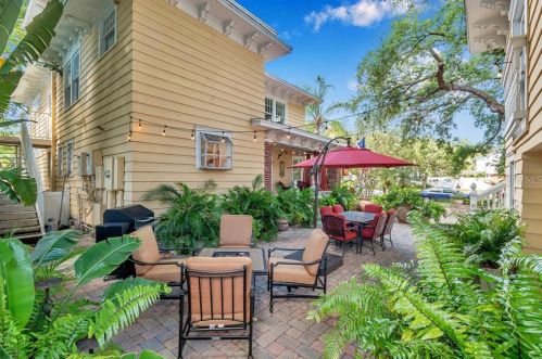 635 Bay St, Saint Petersburg FL  33701-2609 exterior