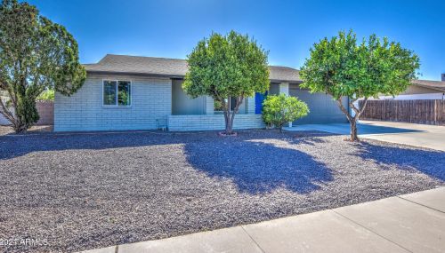 12401 49th Dr, Glendale, AZ 85304-2239