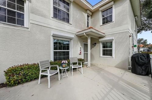 7504 Oleander Gate Dr, Naples FL  34109-0634 exterior