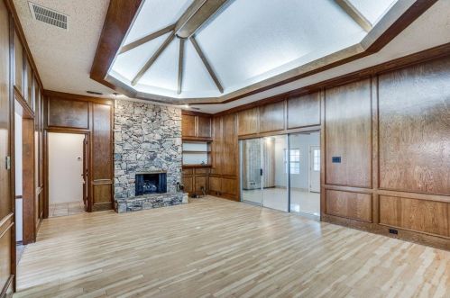 1916 Lake Side Ln, Plano, TX 75023-7466