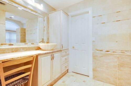 162 Miller Place Rd, Miller Place NY  11764-2803 exterior