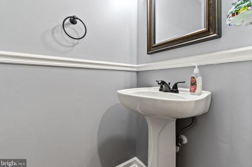 9801 Bartley Ct, Fredericksburg VA  22408-9225 exterior
