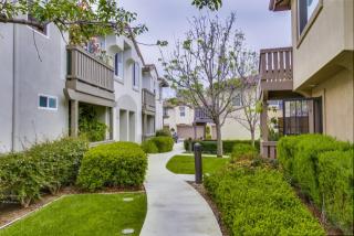 6011 Paseo Salinero, Carlsbad CA  92009-2269 exterior