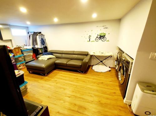 11 Favorite Ln, Muttontown NY  11753-2348 exterior