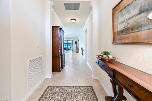 14646 Fern Lake Ct, Naples, FL 34114-8670