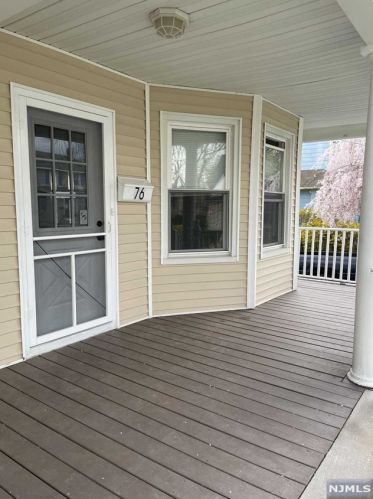76 Lincoln Ave, West Paterson NJ  07424-1535 exterior
