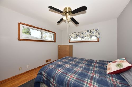 5769 92, Milwaukee WI 53225-2706 exterior