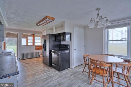 1554 Krumsville Rd, Krumsville, PA 19534-9593